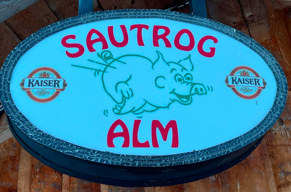 Logo Sautrog-Alm